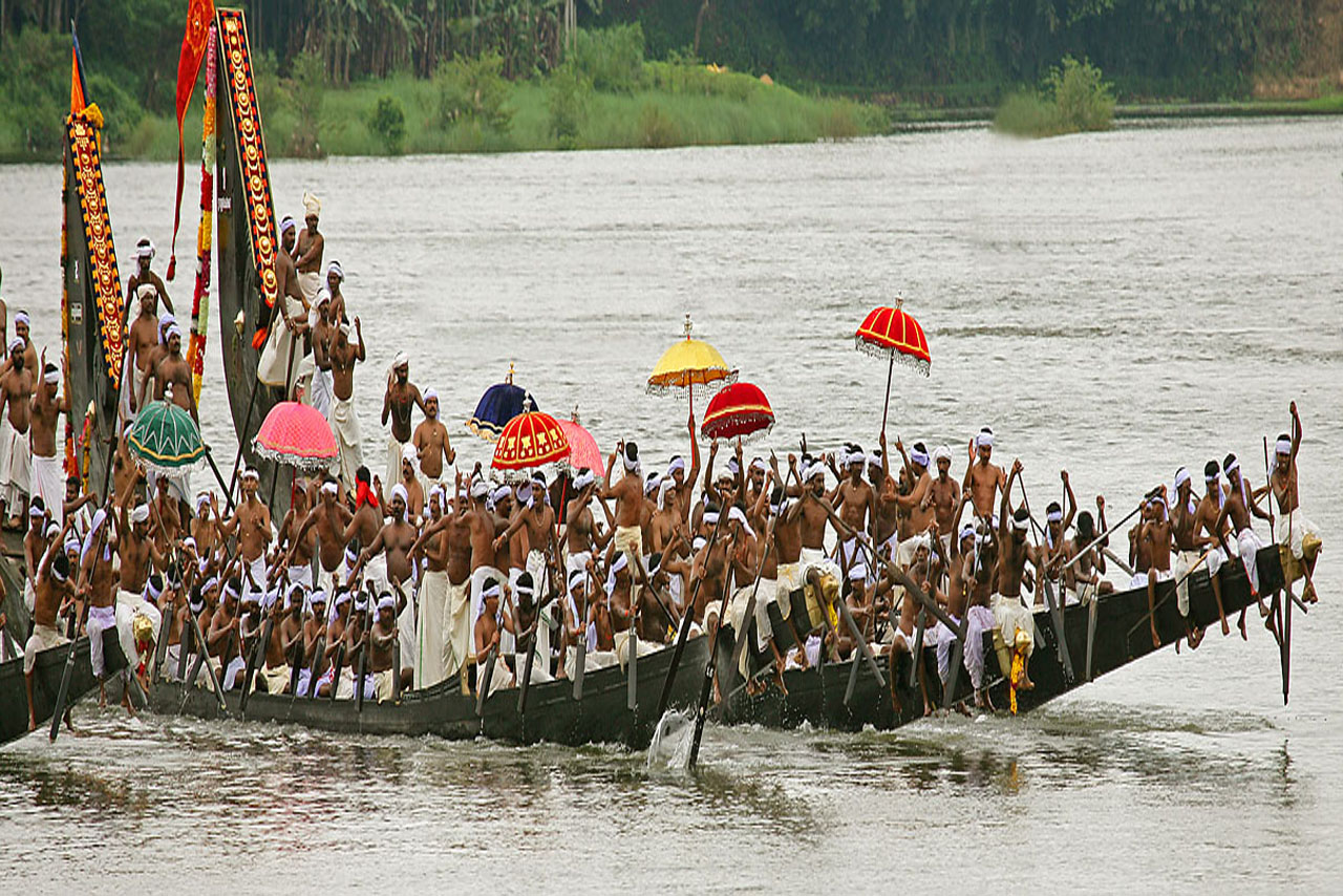 समृद्ध परम्पराओं और विविध संस्कृति की झलक है केरल के नौका रेस