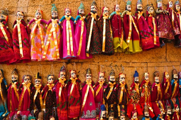 सामाजिक मुद्ददों और कुरीतियों को उजागर करती है राजस्थानी लोक कला – कठपुतली