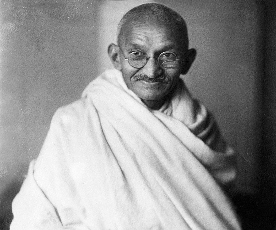 हिन्दी के लिए गांधी जी का क्या था योगदान?  